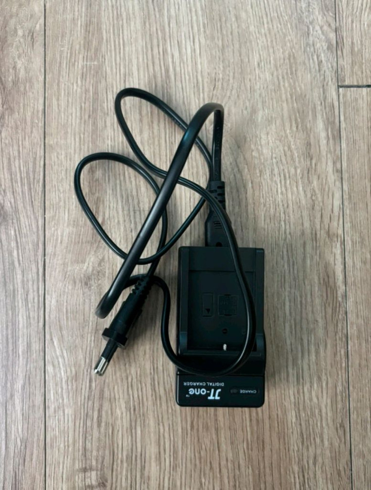 소니 사이버샷 DSC-W350 이미지