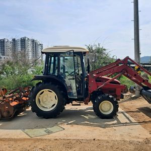 트랙터 이미지