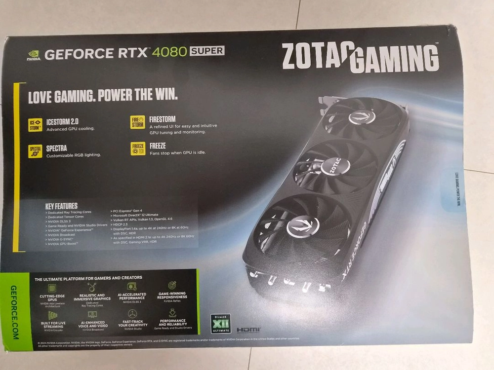 zotac RTX 4080 SUPER 그래픽카드 이미지