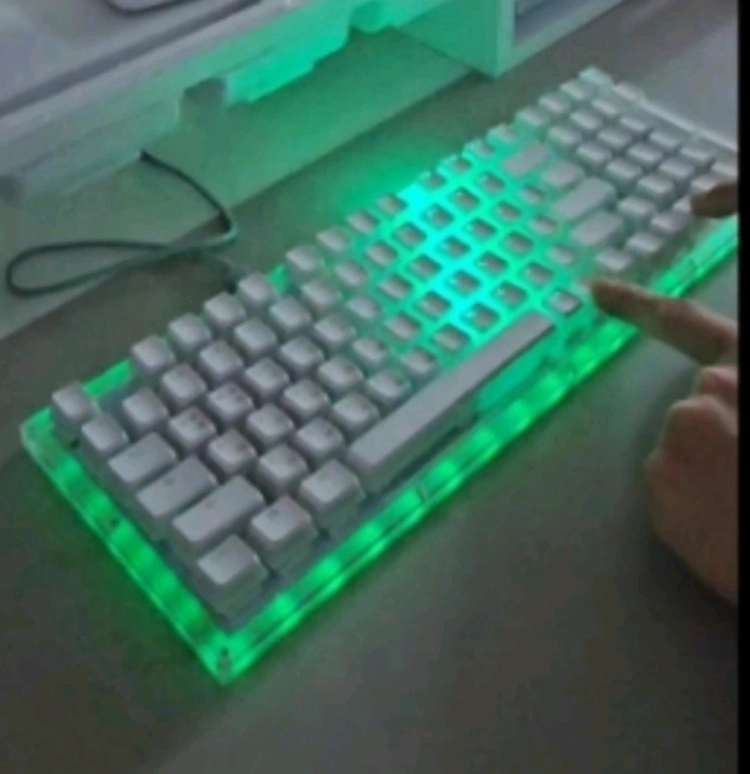 Feker 핫스왑 아크릴 키보드 이미지