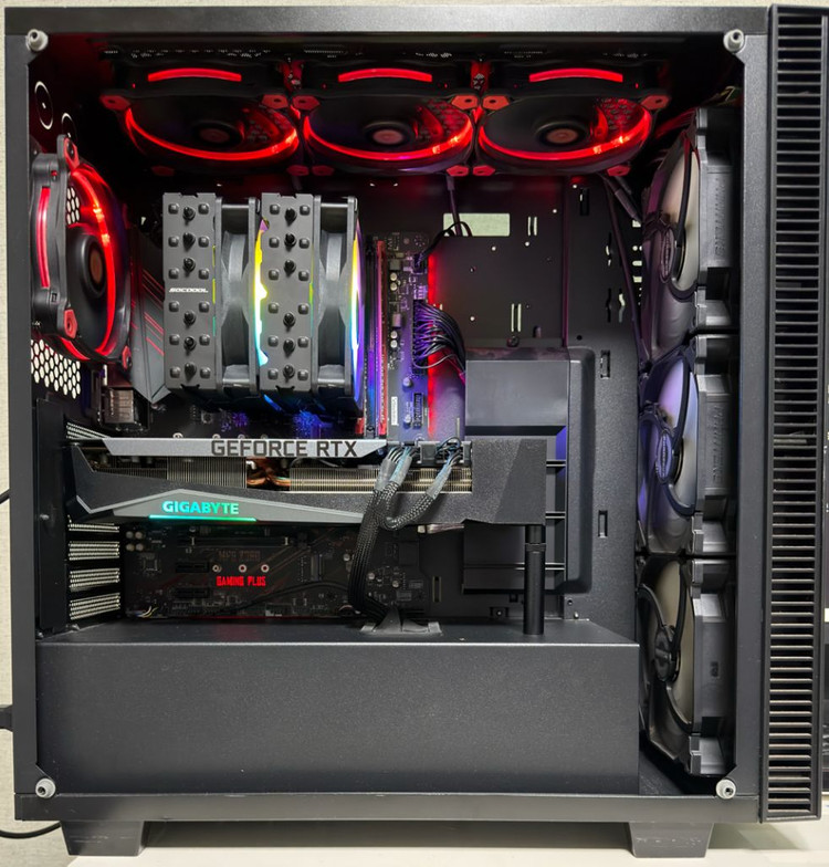 인텔 i7 9700K + RTX 3070 Ti 고성능 가성비 게이밍 PC 이미지