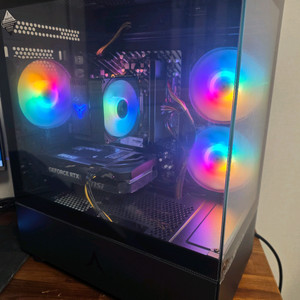 라이젠9500f rtx5060 게이밍컴퓨터 새상품 이미지