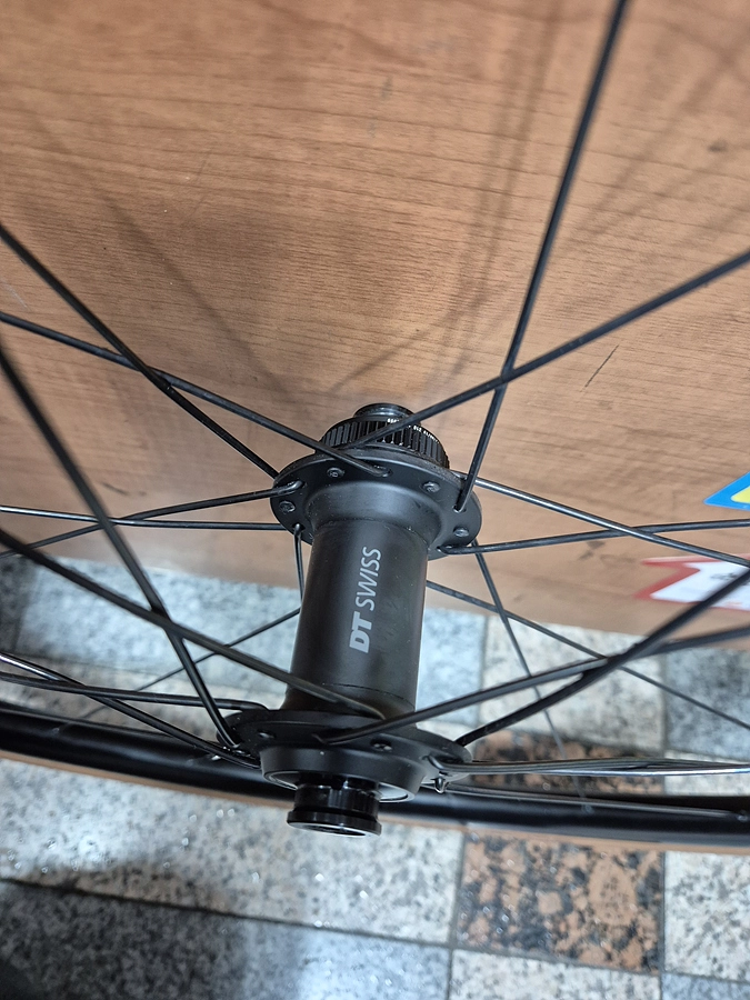 ENDURANCE LN DT SWISS 디스크 휠셋 (로드 휠셋) 이미지