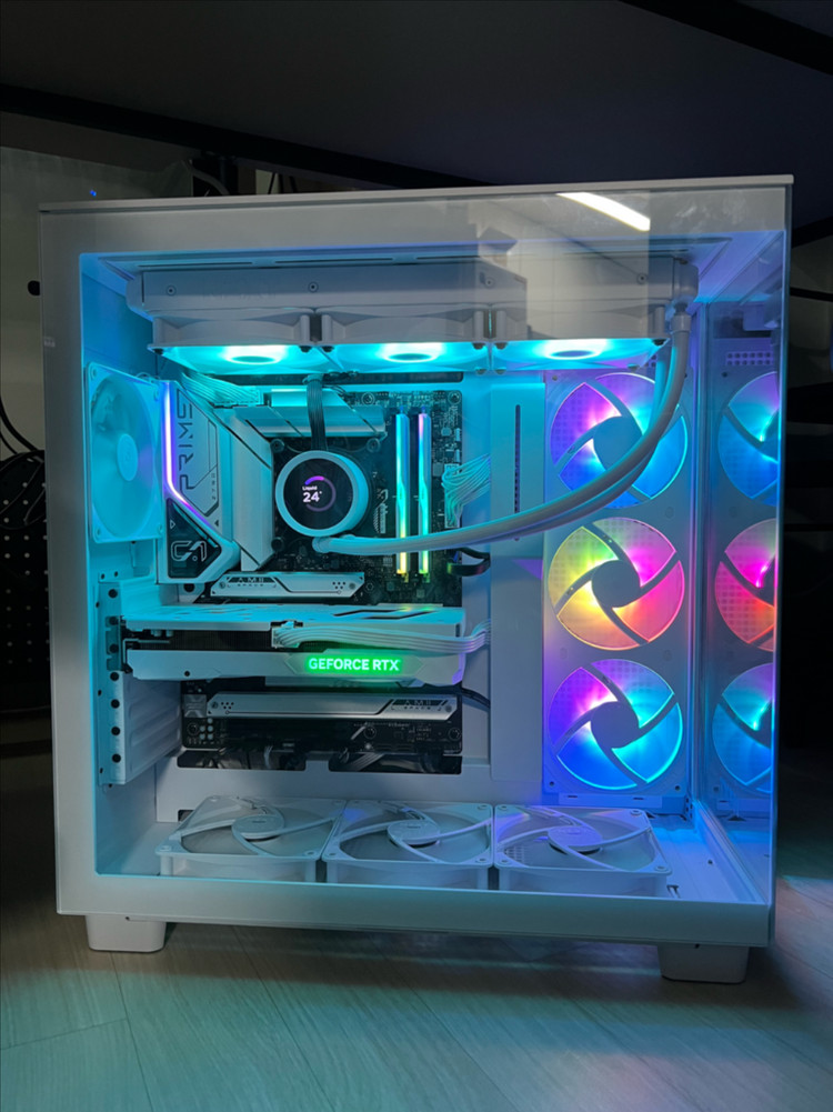 고사양 컴퓨터 i9-14900K / Z790 / RTX5060 팝니다. 이미지