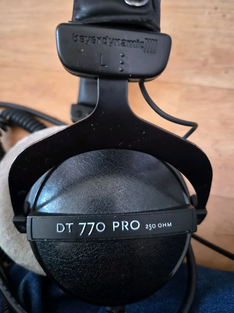 베이어 다이나믹 dt 770 pro 250 옴 이미지