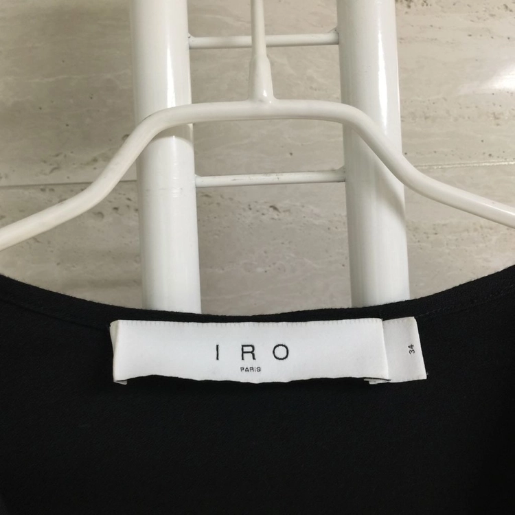 IRO 이로 22 브이넥 드레이프 블라우 34 이미지