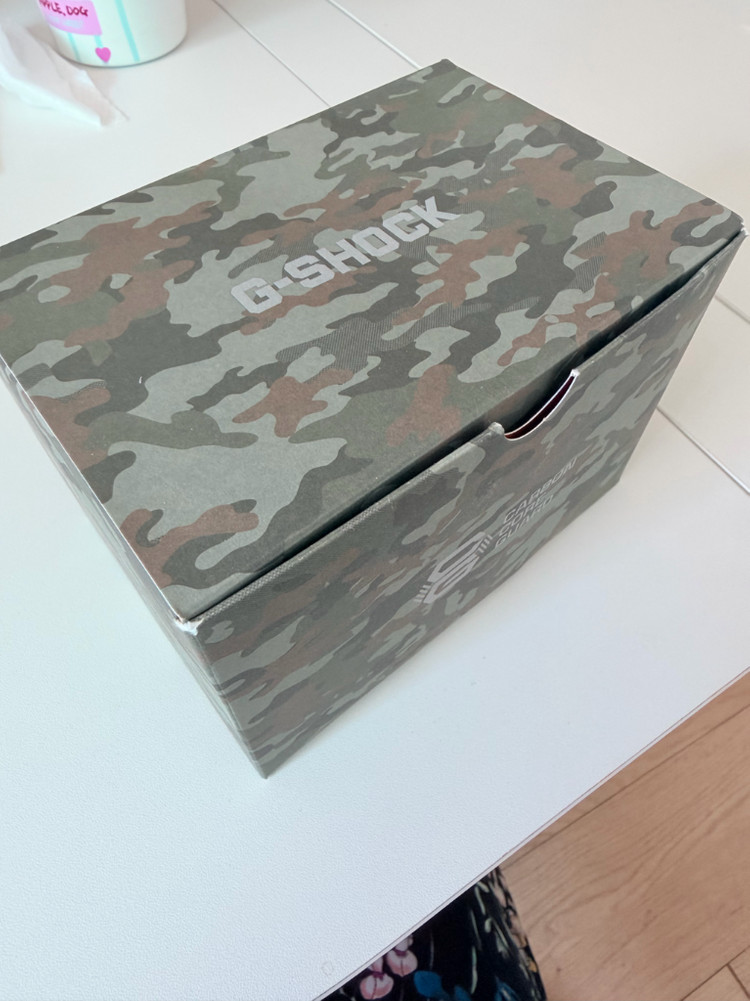 지샥 G-SHOCK GAE-2100WE 한정판 카본 코어 가드 시계 이미지