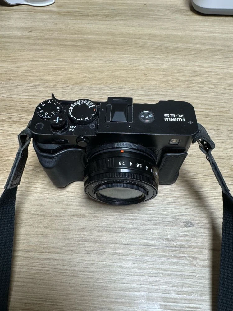 X-E5 바디 + 가죽케이스+ 엄지그립 + 23mm. f 2.8 (보증기한 2028) 이미지