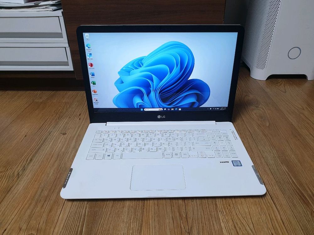 LG 노트북 15인치 (대용량 저장장치) 628g 8g 이미지