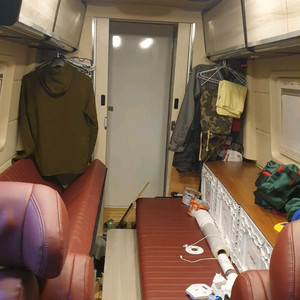스프린터 캠핑카 시트 프레임 및 시트 이미지