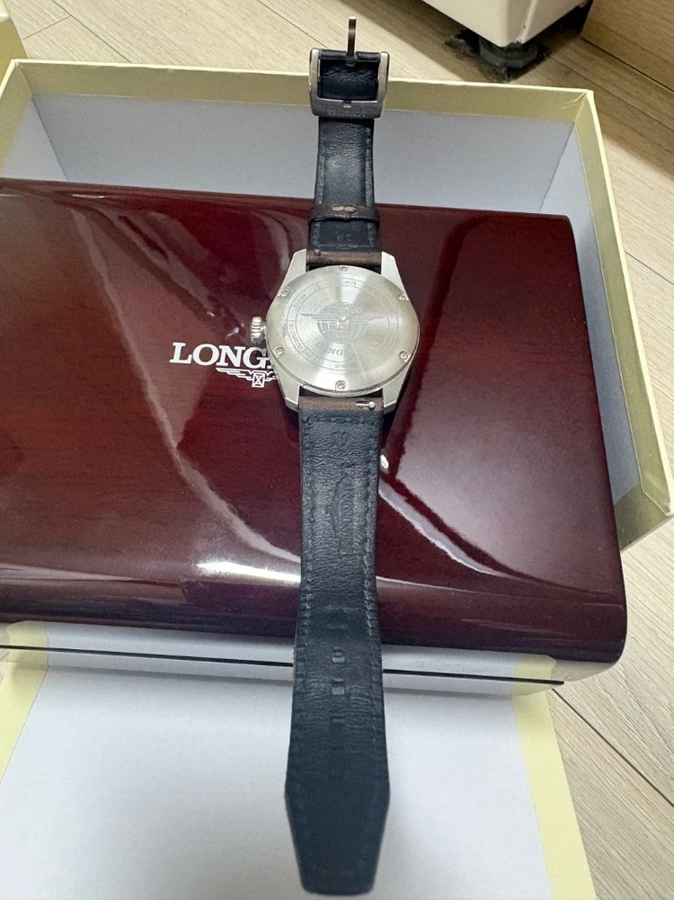 론진 스피릿 37mm 샴페인색상(가죽) 이미지