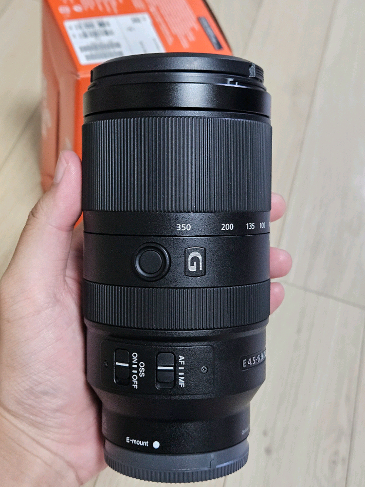 소니 E 70-350mm f4.5-6.3 G OSS 망원렌즈 이미지