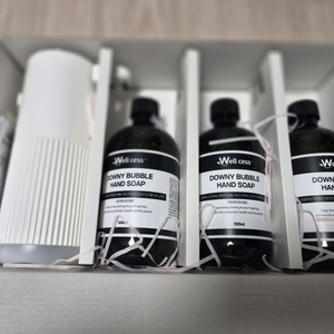 (미개봉)웰세스 WG-1000B 버블 손세정제 자동 디스펜서 1개 + 버블 핸드워시 리필 3개 (500ml) 이미지