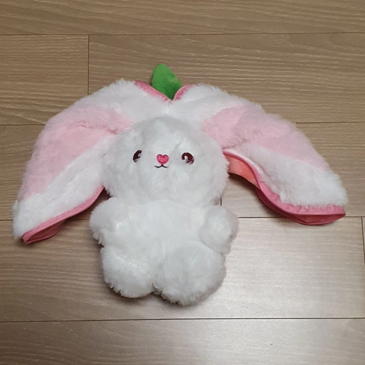 딸기 토끼 인형 (20cm 사이즈) 판매합니다. 이미지