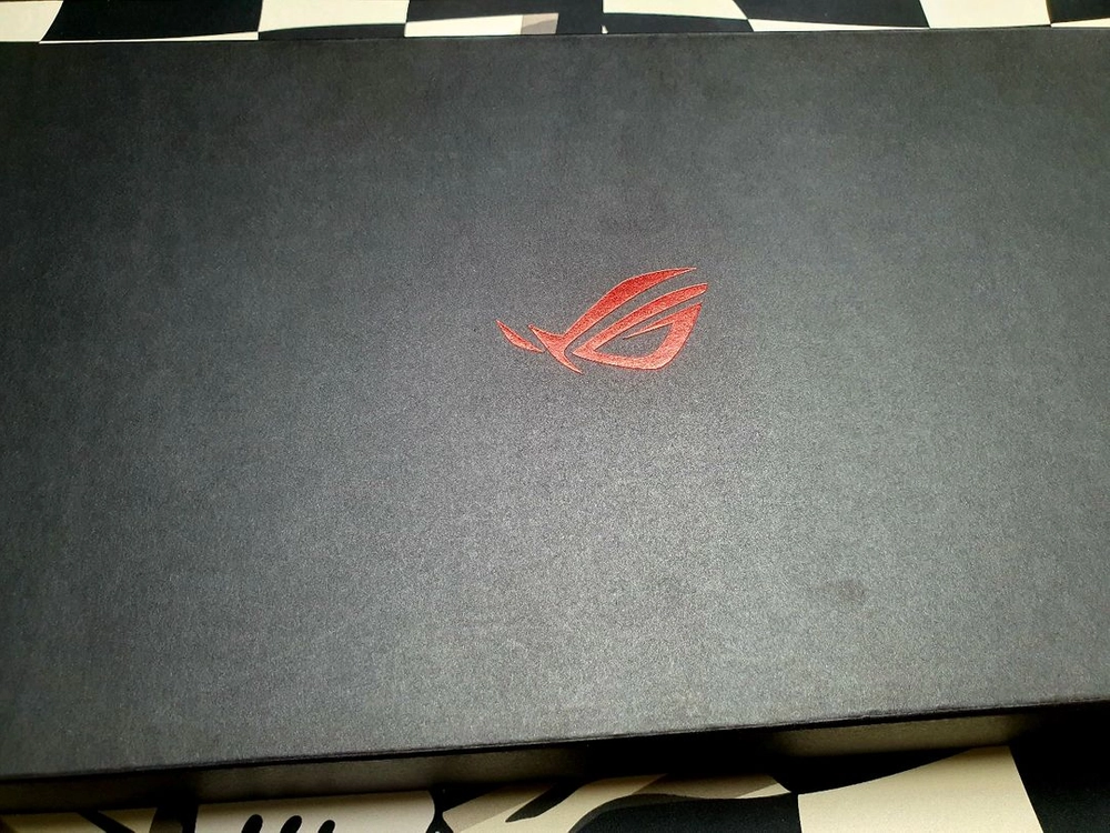 ASUS ROG STRIX FLARE ANIMATE 기계식 키보드 이미지