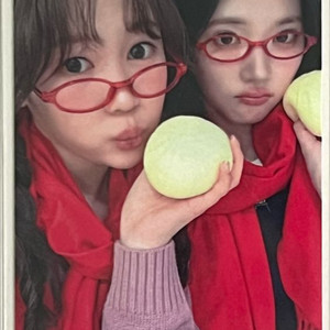 하츠투하츠 하투하 지우 예온 인터아시아 럭드 안경만두 포토카드 포카 이미지
