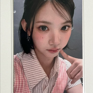 하츠투하츠 하투하 지우 포커스 미니레코드 럭키드로우 럭드 포카 포토카드 이미지