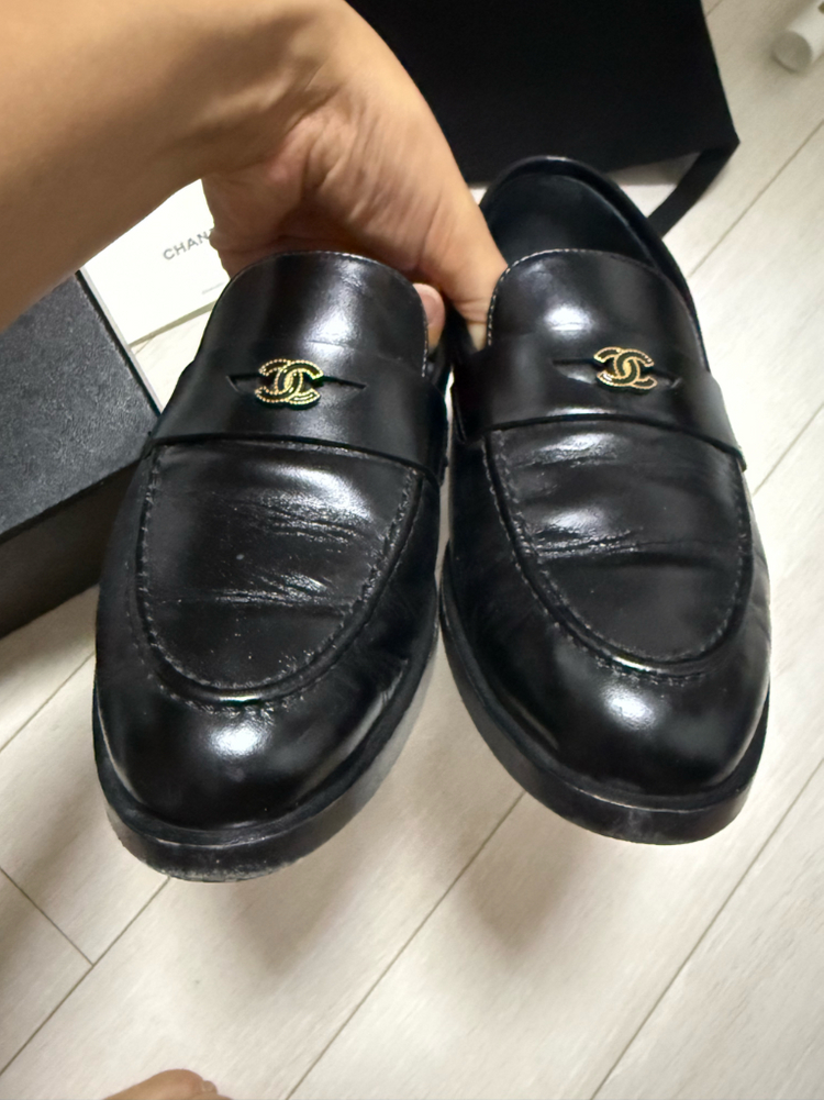 샤넬 로퍼 37.5사이즈 판매 이미지