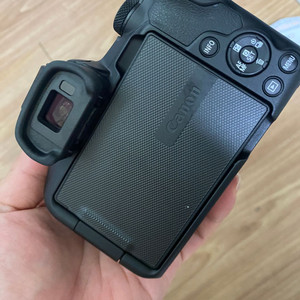 캐논 EOS R50 번들킷 (RF-S 18-45mm) + 캐논 RF 50mm F1.8 STM 이미지
