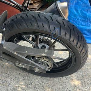 미쉐린 파일럿 스트리트2 130 / 70 (GSX-R125) 타이어 이미지