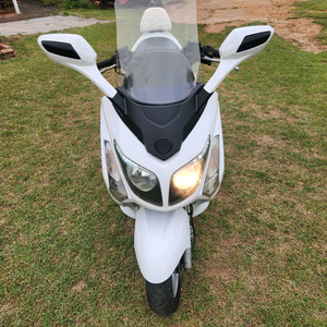 SYM GTS 125 보이져 스쿠터 오토바이 이미지