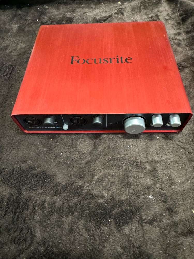 포커스라이트 스칼렛6i6 1세대 Scarlett 스칼렛 6i6 1세대 이미지