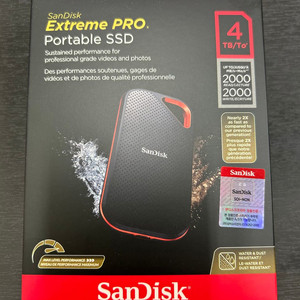 샌디스크 외장 SSD 익스트림 E61 4TB 블랙 미개봉 새상품 이미지