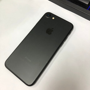 아이폰7 32GB 블랙 중고폰 배터리97% (카메라무음) 사진폰 202169 이미지