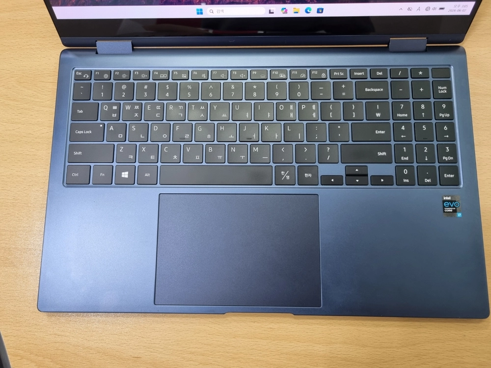 삼성전자 갤럭시북 프로 360 NT951QDB-K07/C (i7-1165G7/16GB/512GB) 이미지