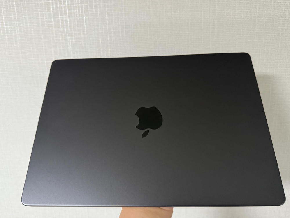 맥북프로 M5 14인치 RAM 32G SSD 1TB 이미지