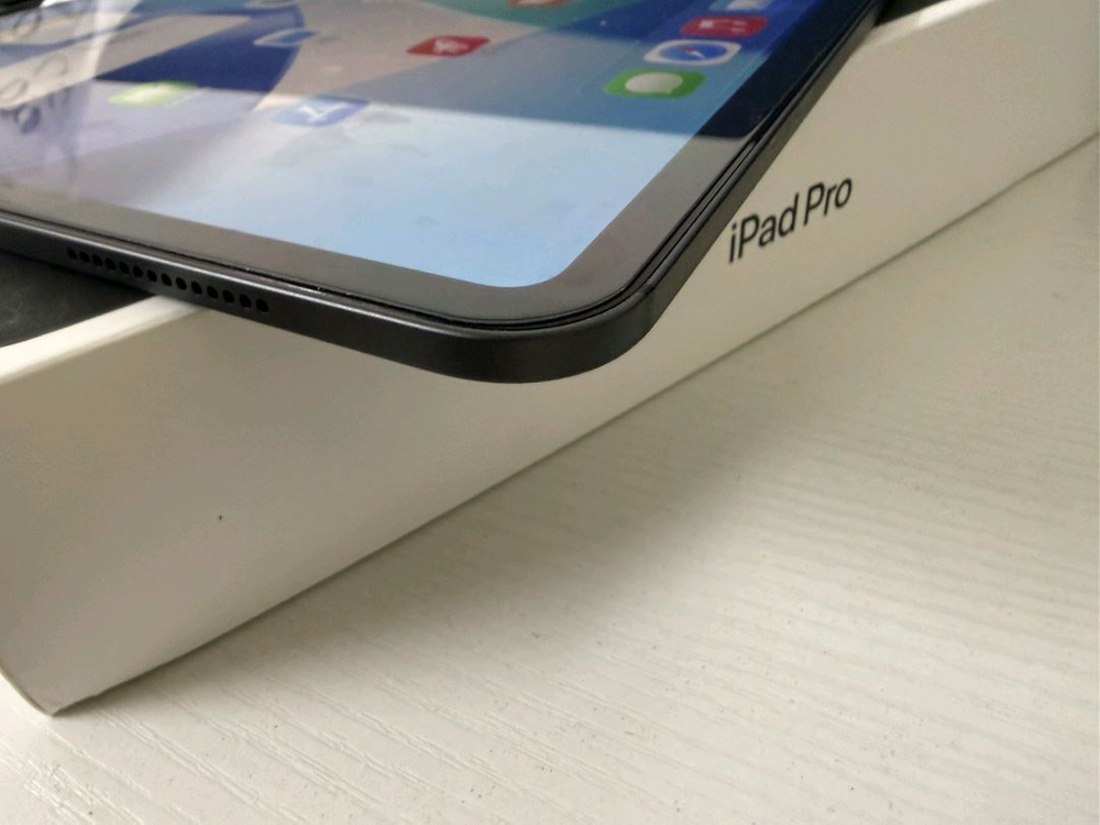 아이패드 프로 M4 13인치 256GB WIFI + 매직키보드 이미지