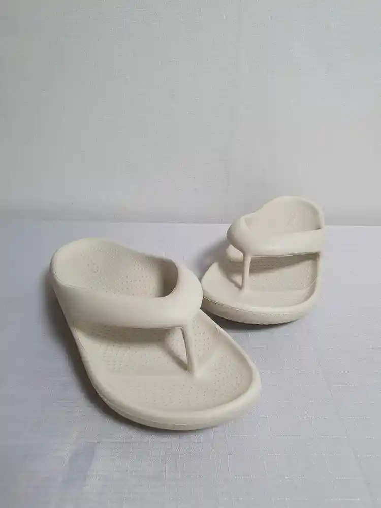 크록스 멜로우 리커버리 플립 아이보리 250mm 이미지