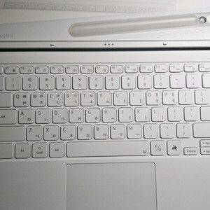 (삼성 정품)갤럭시탭 S10fe+ 플러스 키보드 북커버 케이스 판매합니다. 이미지