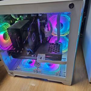 고사양 화이트 게이밍컴퓨터 (i5 13400 + rtx3080) 이미지