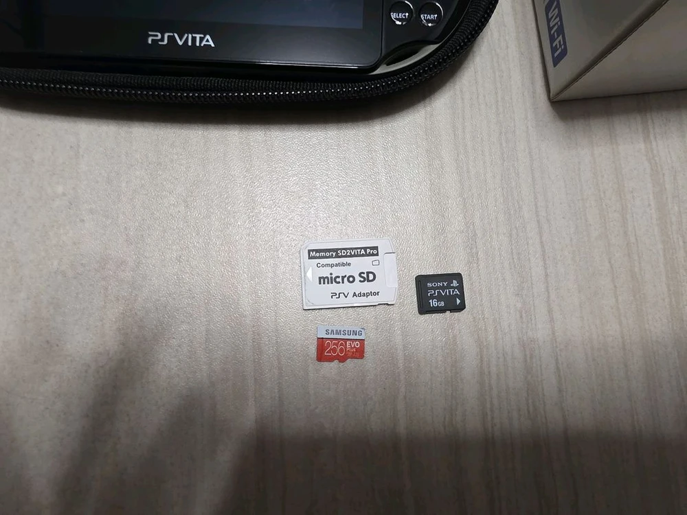 psvita 2세대 카키/블랙 판매합니다. 이미지