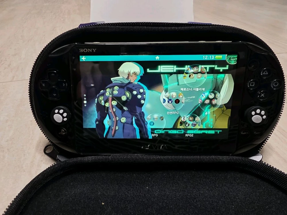 psvita 2세대 카키/블랙 판매합니다. 이미지