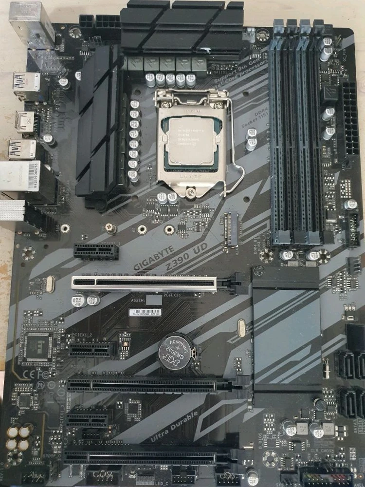 i7-8700 cpu, 기가바이트 z390ud 메인보드 이미지