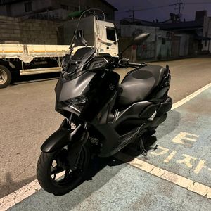 야마하 XMAX 300 신차급 무사고 450만원 판매 이미지