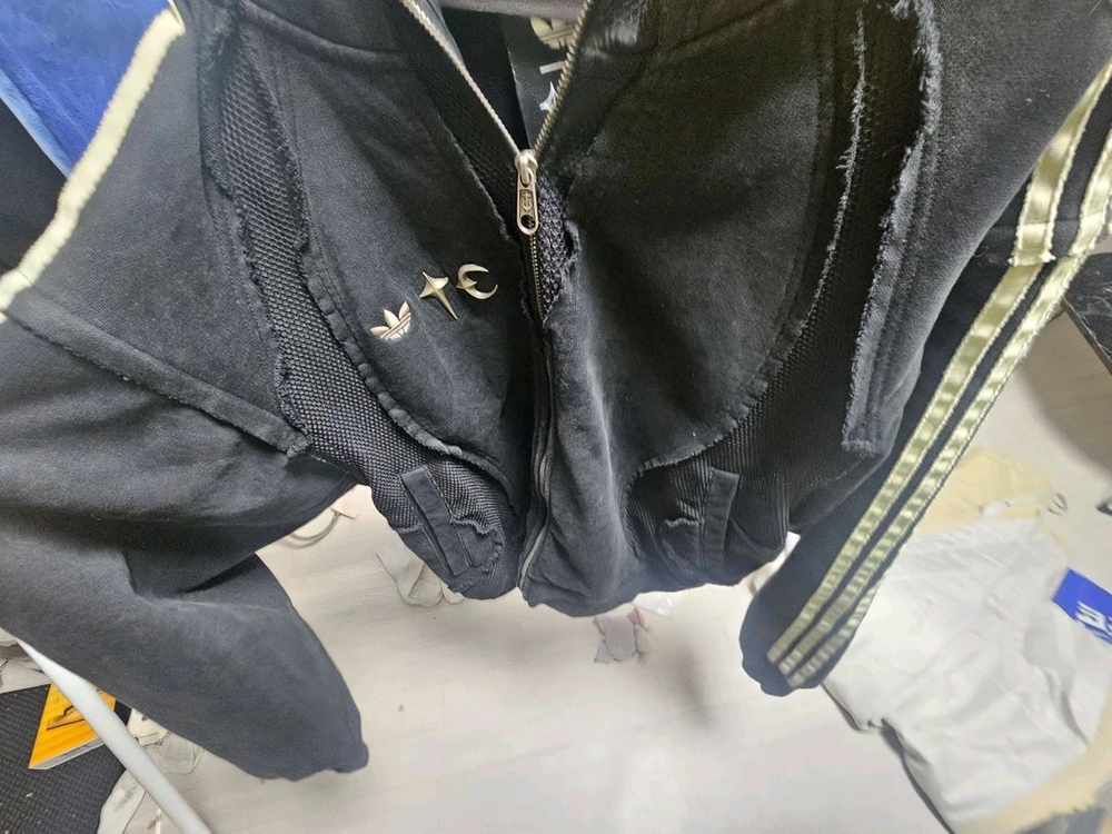 아디다스떠그클럽후드집업 이미지