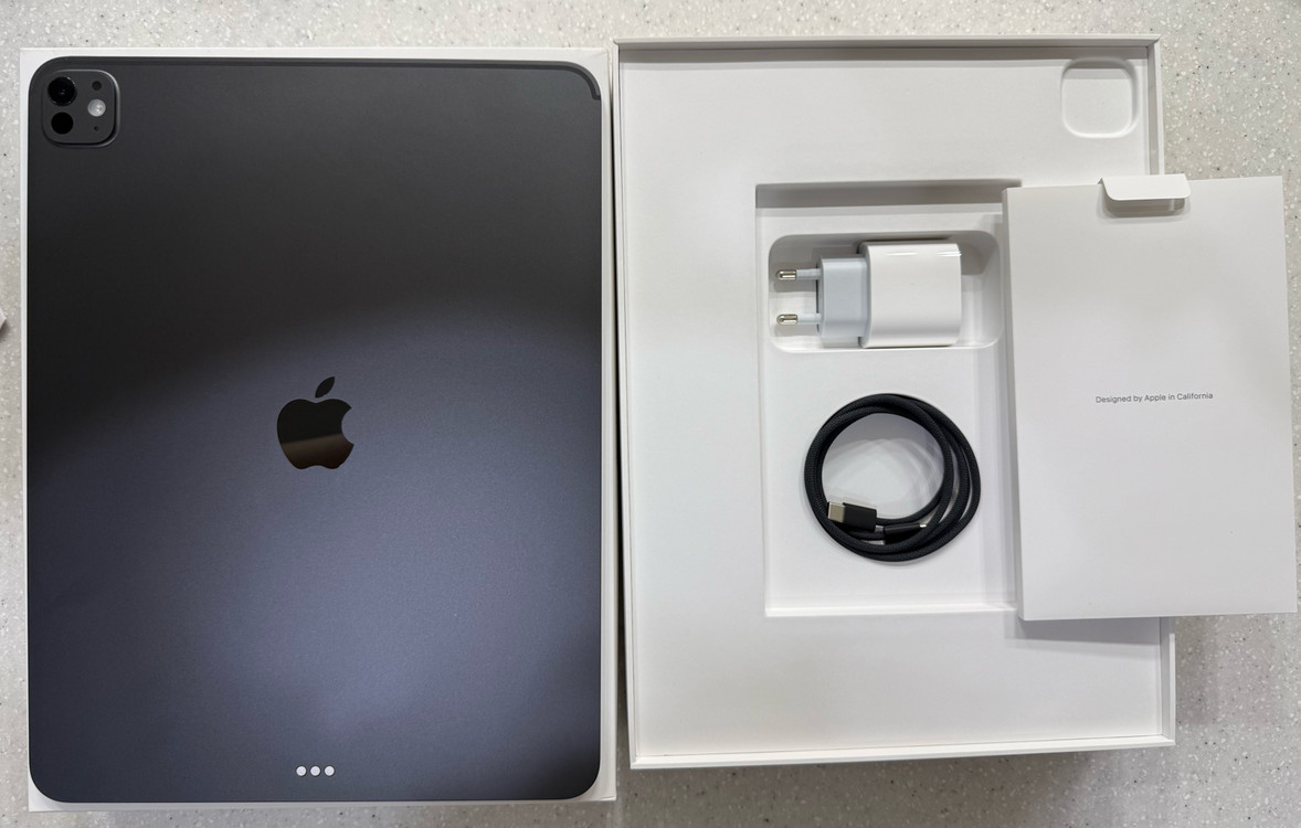 아이패드 프로13 M5 512gb wifi 블랙 배터리 사이클0 판매합니다 이미지