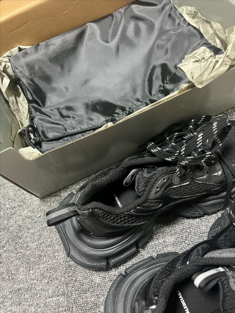 발렌시아가 3xl 블랙 43사이즈 이미지