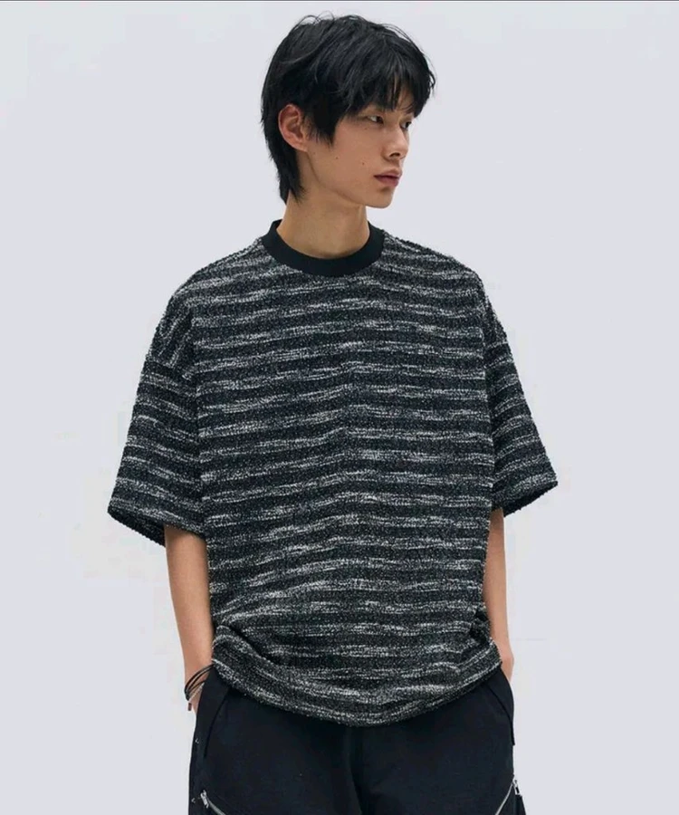 메종미네드 MIXED BOUCLE KNIT HALF SLEEVE BLACK 반팔 링거티 스트러이프 티셔츠 이미지