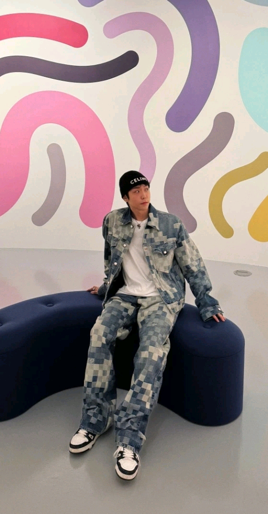 루이비통 퍼렐 다미에 데님 자켓 이미지