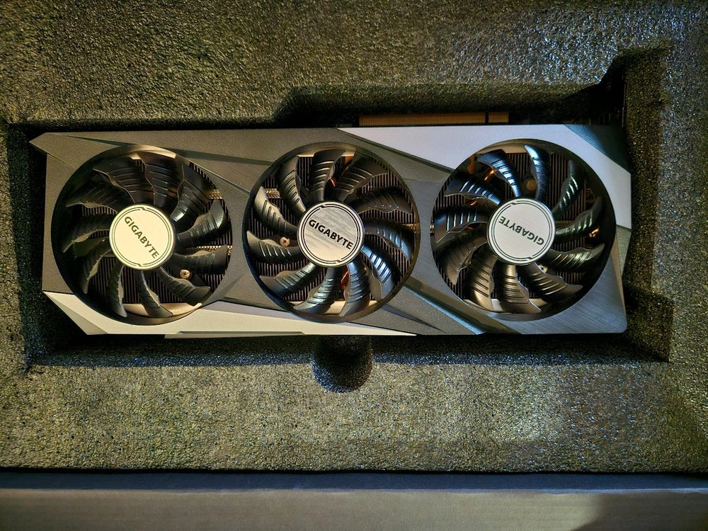 그래픽 카드 RX6800XT 부품용 판매 이미지