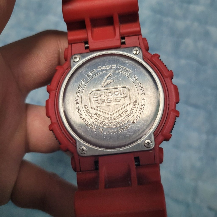 정품 지샥 GA-110FC 레고 크레이지 레드 시계 이미지