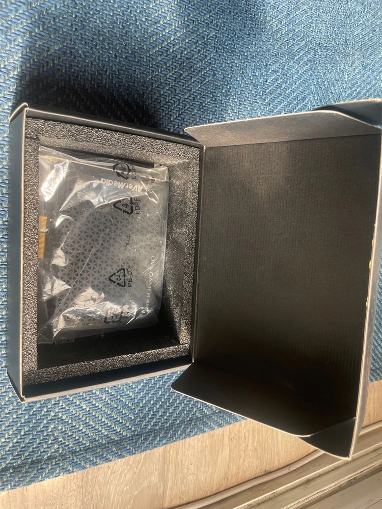 Avermedia Live GAMER 4K 캡쳐카드 GC573 팝니다. 이미지