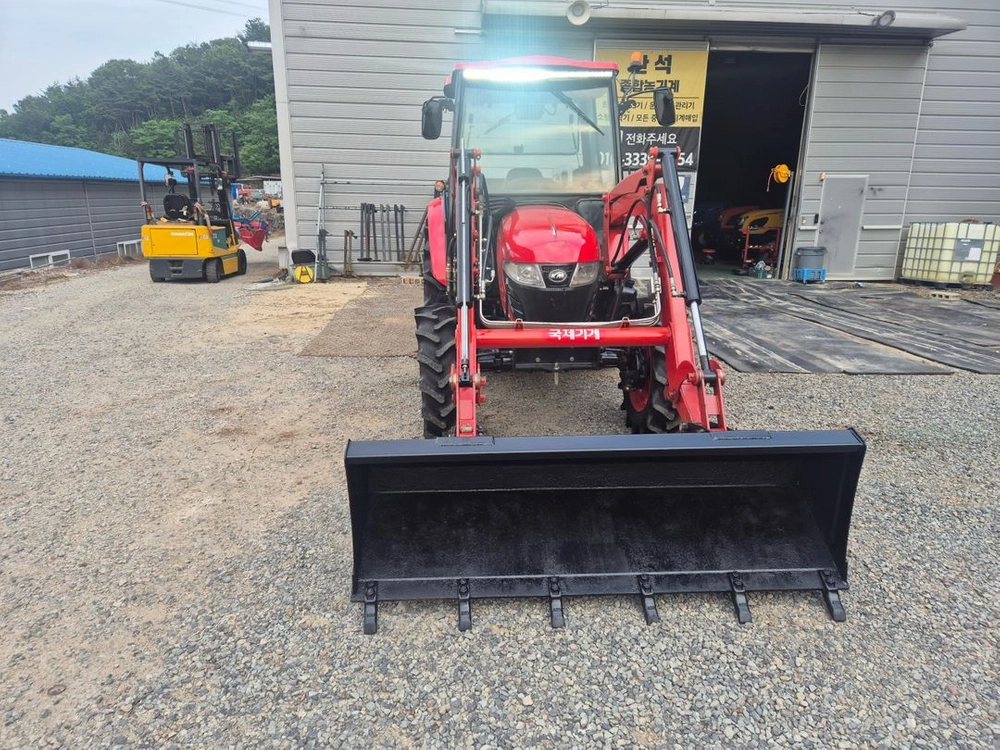 TYM.A5800트랙터 이미지