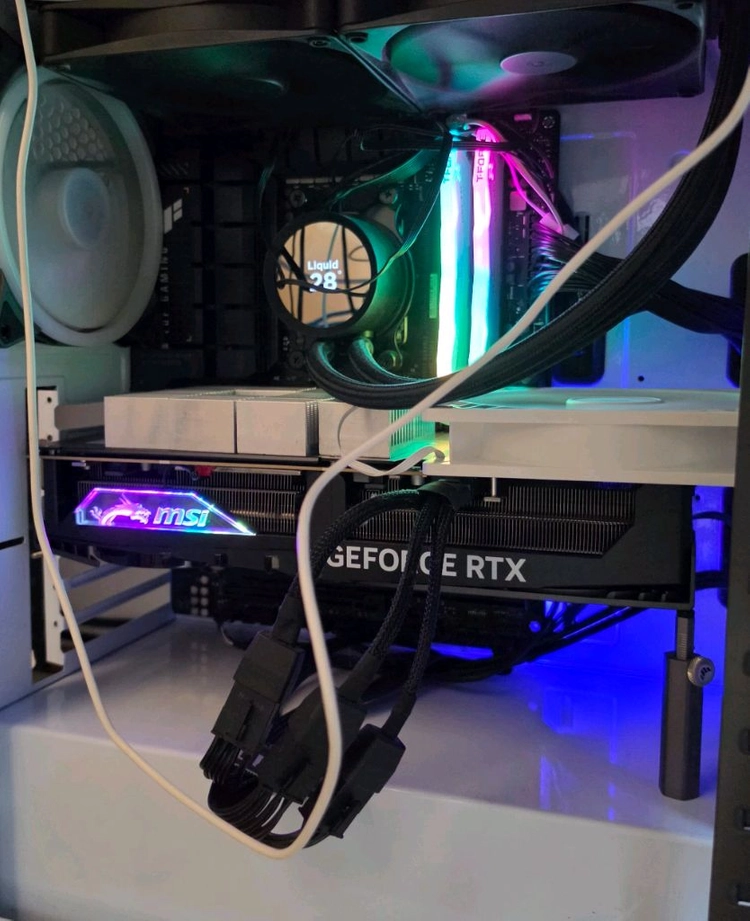 msi rtx4080 super 게이밍x 트라이프로져3 이미지
