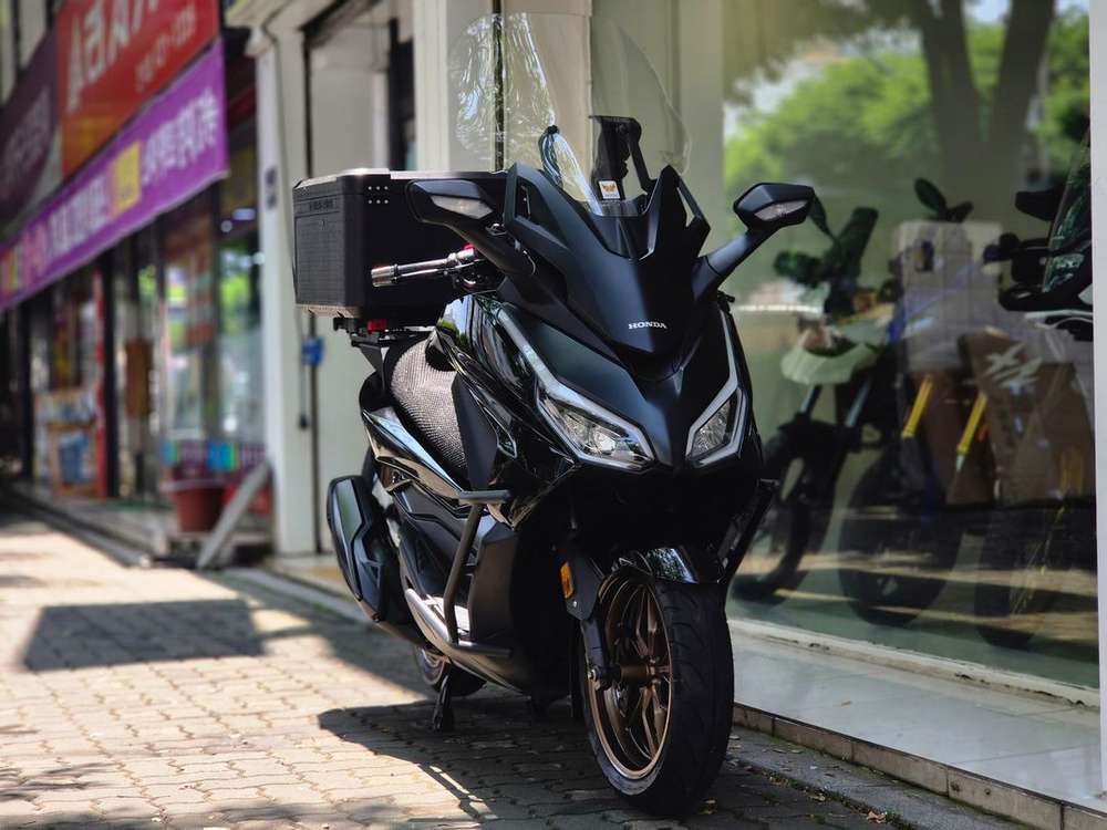 25년식 포르자350 키로수 14,725km /신차급/본사보증살아있음/ 이미지