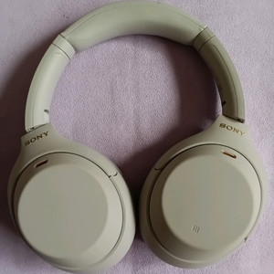 소니 WH-1000XM4 이미지
